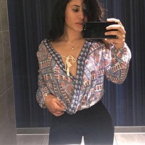 ZARA LONG SLEEVE BLOUSE XS/S